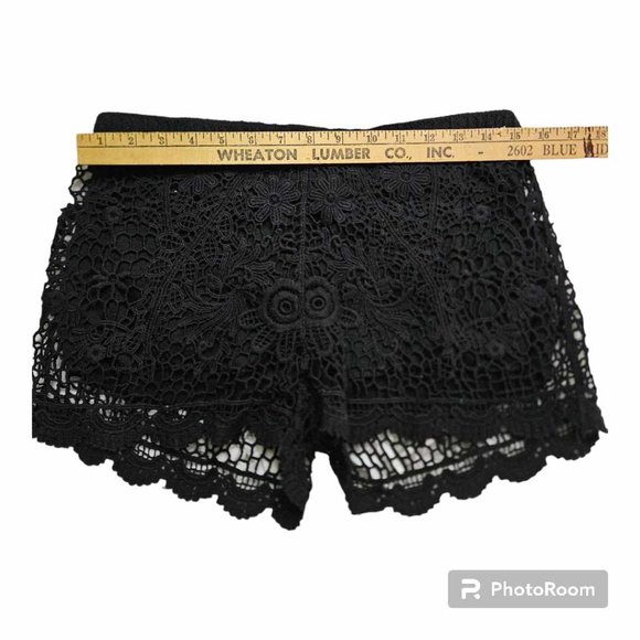 Juniors dizzylizzy Black Lace Shorts Size Large - Picture 7 of 9